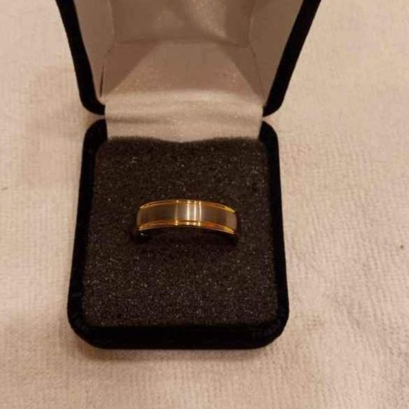 AVON MEN'S TUNGSTEN TWO-TONE RING SIZE 13 NIB - Picture 2 of 6
